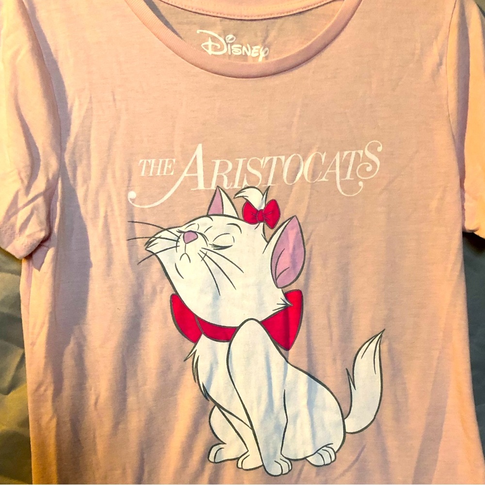 Pink big girls aristocats short sleeve tee.